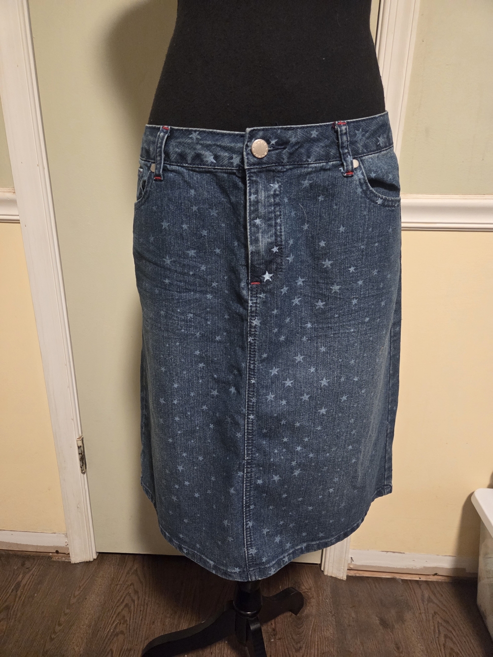 Cato Blue Star-Print Midi Denim Skirt